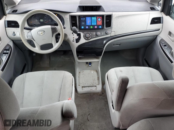 2011 Toyota Sienna with VIN 5TDZK3DC6BS151402, listed as a Copart auction lot 86147774 with 388,569 mi miles and Clean Title. Bid and sale history available at carsss.com. Image 8.