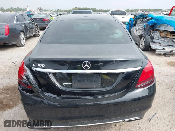 2019 Mercedes-Benz C 300 with VIN 55SWF8DB5KU311624, listed as a IAAI auction lot 41913152 with 75,656 mi miles and . Bid and sale history available at DreamBid. Image 16.