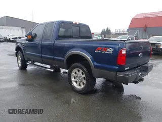 2008 Ford Super Duty F-250 SRW XL with VIN 1FTSX21R18EA25114, listed as a IAAI auction lot 41316509 with 102,261 mi miles. Bid and sale history available at carsss.com. Image 3.
