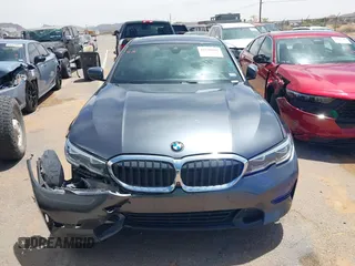 2020 BMW 3 Series 330i с VIN 3MW5R1J07L8B25648, выставлен на аукционе IAAI как лот 42130052 с пробегом 64 662 миль миль и . История ставок и продаж доступна на DreamBid. Изображение 12.