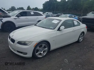 2007 BMW 3 Series 328xi z VIN WBAWC33597PD07016, wystawiony jako IAAI lot #42665037 z przebiegiem 147 900 mil mil oraz . Historia ofert i sprzedaży dostępna na DreamBid. Obrazek 2.