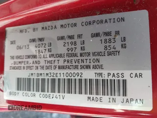 2014 Mazda 3 S Grand Touring z VIN JM1BM1M32E1100092, wystawiony jako IAAI lot #42248984 z przebiegiem 139 937 mil mil oraz . Historia ofert i sprzedaży dostępna na DreamBid. Obrazek 9.