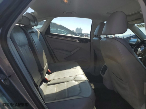 2016 Volkswagen Passat 1.8T SE w/Technology with VIN 1VWBS7A31GC035706, listed as a Copart auction lot 45385865 with 207,229 mi miles and Salvage Title. Bid and sale history available at carsss.com. Image 10.