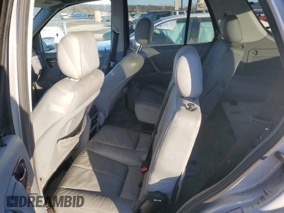 2004 Mercedes-Benz M-Class 3.5L with VIN 4JGAB57E74A459518, listed as a Copart auction lot 88421145 with 196,120 mi miles and Salvage Title. Bid and sale history available at carsss.com. Image 11.