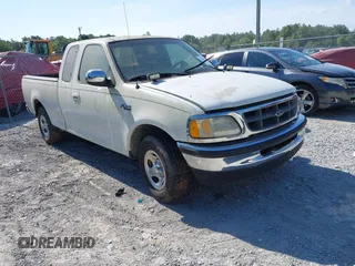 1997 Ford F-150 with VIN 1FTDX1724VND03268, listed as a IAAI auction lot 42306123 with 174,401 mi miles and . Bid and sale history available at DreamBid. Image 1.