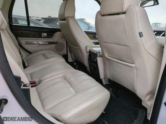 2012 Land Rover Range Rover Sport HSE LUX with VIN SALSK2D43CA755999, listed as a Copart auction lot 43564225 with 114,794 mi miles and Clean Title. Bid and sale history available at carsss.com. Image 10.