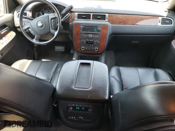 2007 Chevrolet Suburban LT with VIN 3GNFK16377G109063, listed as a Copart auction lot 64665335 with 46,969 mi miles and Clean title. Bid and sale history available at DreamBid. Image 8.