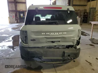 2021 Ford Bronco Sport Big Bend z VIN 3FMCR9B68MRB03127, wystawiony jako Copart lot #56882625 z przebiegiem 28 097 mil mil oraz Szkoda całkowita • Salvage title. Historia ofert i sprzedaży dostępna na DreamBid. Obrazek 6.