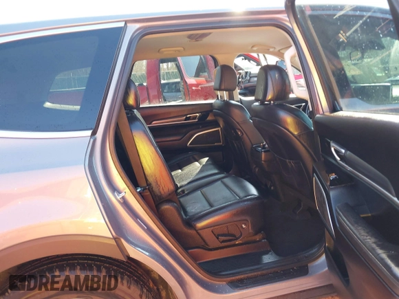 2020 Kia Telluride LX with VIN 5XYP2DHC9LG007462, listed as a IAAI auction lot 41531017 with 89,330 mi miles and . Bid and sale history available at carsss.com. Image 8.