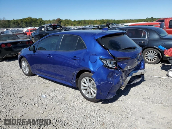 2024 Toyota Corolla Hatchback SE with VIN JTND4MBE3R3230872, listed as a Copart auction lot 76112324 with 6,882 mi miles and Salvage Title. Bid and sale history available at carsss.com. Image 2.