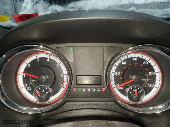 2020 Dodge Grand Caravan SXT with VIN 2C4RDGCG0LR174447, listed as a Copart auction lot 45450525 with 114,367 mi miles and Salvage Title. Bid and sale history available at carsss.com. Image 9.