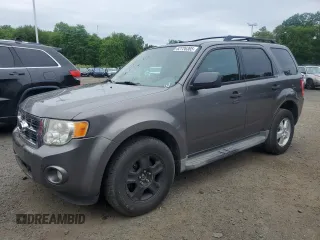 2012 Ford Escape XLT z VIN 1FMCU9D70CKC22913, wystawiony jako Copart lot #62726365 z przebiegiem 174 008 mil mil oraz Czysty tytuł • Clean title. Historia ofert i sprzedaży dostępna na DreamBid. Obrazek 1.