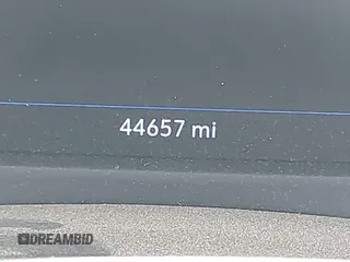 2019 Cadillac XT4 AWD Premium Luxury with VIN 1GYFZDR45KF183306, listed as a IAAI auction lot 42136598 with 44,657 mi miles and . Bid and sale history available at carsss.com. Image 14.
