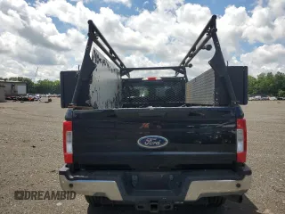 2017 Ford F-250 XLT with VIN 1FT7X2B68HED80811, listed as a Copart auction lot 62817355 with 182,225 mi miles and Clean title. Bid and sale history available at DreamBid. Image 6.