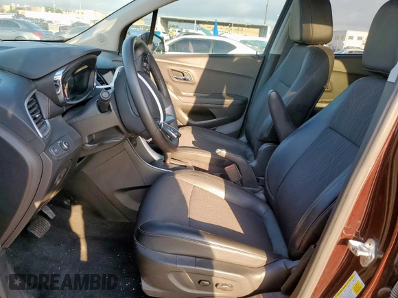 2021 Chevrolet Trax LT with VIN KL7CJPSM1MB365880, listed as a Copart auction lot 60519295 with 4,960 mi miles and Salvage title. Bid and sale history available at DreamBid. Image 7.