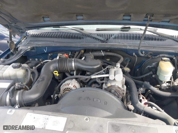 2002 Chevrolet Silverado 1500 Work Truck with VIN 2GCEC19X021368155, listed as a IAAI auction lot 41758746 with 174,877 mi miles. Bid and sale history available at carsss.com. Image 10.