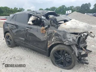 2024 Buick Encore GX Sport Touring z VIN KL4AMDSL7RB154403, wystawiony jako Copart lot #54394665 z przebiegiem Nie podano mil oraz Nie do naprawy • Non repairable. Historia ofert i sprzedaży dostępna na DreamBid. Obrazek 4.