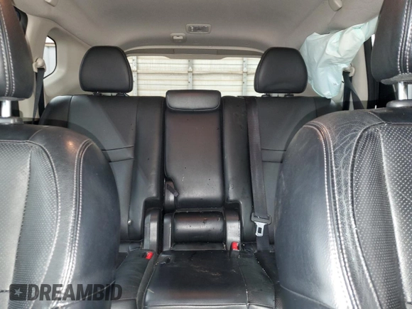 2017 Nissan Rogue SV z VIN JN8AT2MV7HW013127, wystawiony jako Copart lot #56920665 z przebiegiem 131 116 mil mil oraz Szkoda całkowita • Salvage title. Historia ofert i sprzedaży dostępna na DreamBid. Obrazek 10.