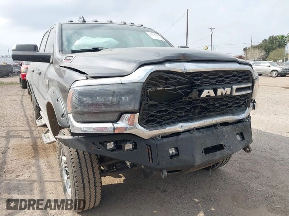 2021 Ram 2500 Tradesman with VIN 3C6UR5CJ7MG572703, listed as a IAAI auction lot 41574776 with 72,351 mi miles. Bid and sale history available at carsss.com. Image 1.