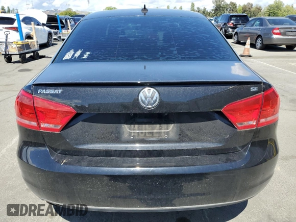 2012 Volkswagen Passat SE z VIN 1VWBP7A35CC095113, wystawiony jako Copart lot #56704005 z przebiegiem 173 932 mil mil oraz Szkoda całkowita • Salvage title. Historia ofert i sprzedaży dostępna na DreamBid. Obrazek 6.