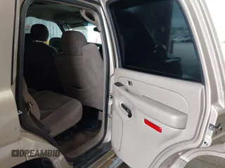 2006 Chevrolet Tahoe LS with VIN 1GNEC13ZX6J138197, listed as a IAAI auction lot 42361910 with 266,765 mi miles and . Bid and sale history available at DreamBid. Image 8.