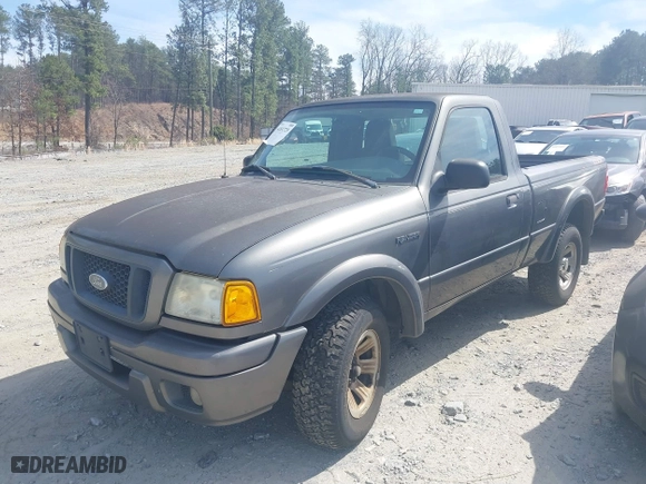 2005 Ford Ranger XL with VIN 1FTYR10U05PA30440, listed as a IAAI auction lot 41832729 with 201,888 mi miles. Bid and sale history available at carsss.com. Image 2.