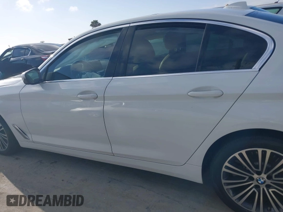 2020 BMW 5 Series 530i with VIN WBAJR3C03LWW55646, listed as a IAAI auction lot 40371444 with 58,029 mi miles and . Bid and sale history available at DreamBid. Image 14.