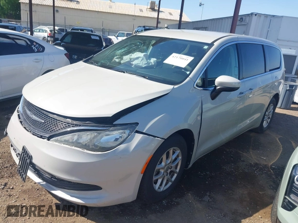 2017 Chrysler Pacifica Touring with VIN 2C4RC1DG6HR633826, listed as a IAAI auction lot 42170041 with 143,481 mi miles and . Bid and sale history available at DreamBid. Image 17.