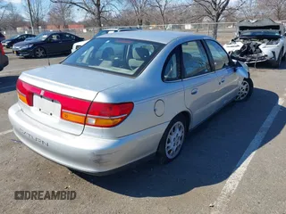2002 Saturn LS z VIN 1G8JU54F82Y502659, wystawiony jako IAAI lot #41668004 z przebiegiem 179 534 mil mil oraz . Historia ofert i sprzedaży dostępna na DreamBid. Obrazek 4.