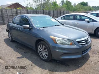2011 Honda Accord EX z VIN 1HGCP2F77BA114536, wystawiony jako IAAI lot #42438499 z przebiegiem 132 735 mil mil oraz . Historia ofert i sprzedaży dostępna na DreamBid. Obrazek 1.