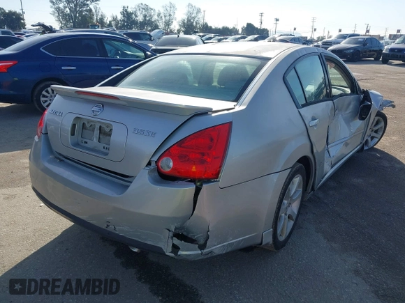 2008 Nissan Maxima 3.5 SL with VIN 1N4BA41E58C825247, listed as a IAAI auction lot 41599137 with 186,755 mi miles. Bid and sale history available at carsss.com. Image 4.
