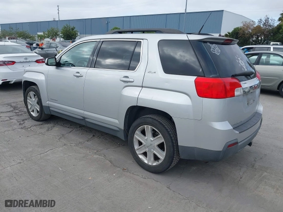 2010 GMC Terrain SLE-2 with VIN 2CTALDEW4A6315140, listed as a IAAI auction lot 42111424 with 132,536 mi miles. Bid and sale history available at carsss.com. Image 3.