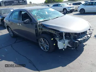 2017 Toyota Camry XLE z VIN 4T1BF1FKXHU814310, wystawiony jako IAAI lot #42239117 z przebiegiem 60 867 mil mil oraz . Historia ofert i sprzedaży dostępna na DreamBid. Obrazek 1.