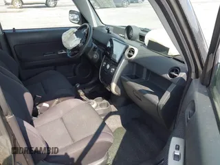 2005 Scion xB z VIN JTLKT334550203106, wystawiony jako IAAI lot #42281474 z przebiegiem 172 467 mil mil oraz . Historia ofert i sprzedaży dostępna na DreamBid. Obrazek 5.