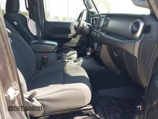 2021 Jeep Gladiator Freedom с VIN 1C6HJTAG2ML512027, выставлен на аукционе IAAI как лот 42333415 с пробегом 60 849 миль миль и . История ставок и продаж доступна на DreamBid. Изображение 5.