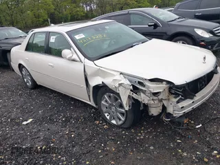 2010 Cadillac DTS 1SD z VIN 1G6KH5EYXAU121435, wystawiony jako IAAI lot #42175287 z przebiegiem Nie podano mil oraz . Historia ofert i sprzedaży dostępna na DreamBid. Obrazek 1.