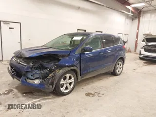 2014 Ford Escape SE z VIN 1FMCU9GX1EUD19721, wystawiony jako IAAI lot #41365586 z przebiegiem 146 219 mil mil oraz . Historia ofert i sprzedaży dostępna na DreamBid. Obrazek 17.