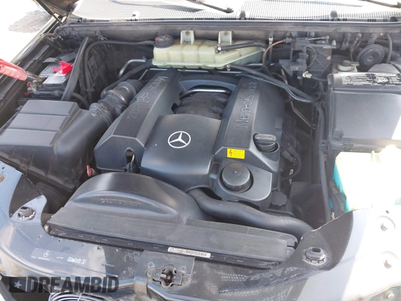 2004 Mercedes-Benz M 350 with VIN 4JGAB57E44A463025, listed as a IAAI auction lot 40167399 with 1,162,011 mi miles and . Bid and sale history available at carsss.com. Image 10.