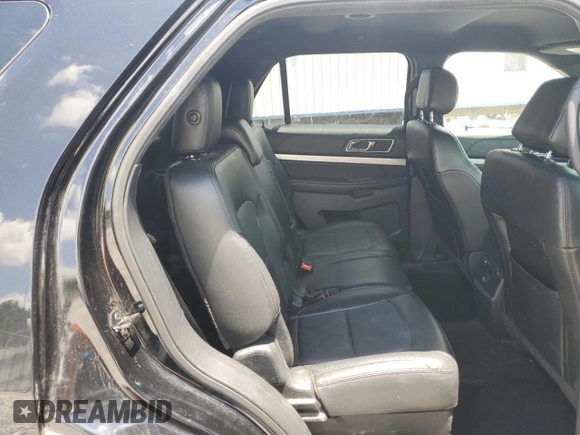 2017 Ford Explorer XLT с VIN 1FM5K7D88HGA01422, выставлен на аукционе Copart как лот 60721515 с пробегом 129 963 миль миль и Списание • Salvage title. История ставок и продаж доступна на DreamBid. Изображение 11.