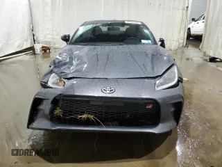 2024 Toyota GR86 Premium with VIN JF1ZNBE15R9755925, listed as a Copart auction lot 83230364 with 11,128 mi miles and Salvage Title. Bid and sale history available at carsss.com. Image 5.