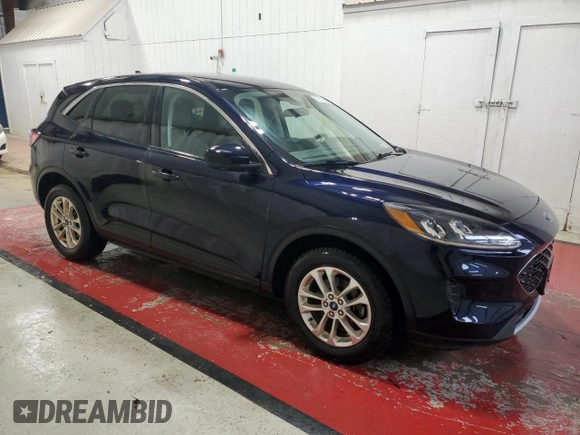2021 Ford Escape SE z VIN 1FMCU0G6XMUA67758, wystawiony jako Copart lot #58309095 z przebiegiem 122 563 mil mil oraz Czysty tytuł • Clean title. Historia ofert i sprzedaży dostępna na DreamBid. Obrazek 4.