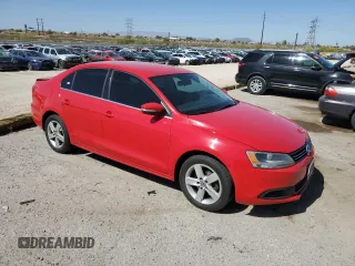 2013 Volkswagen Jetta SE with VIN 3VWDP7AJ1DM416491, listed as a Copart auction lot 54836705 with 239,027 mi miles and Salvage title. Bid and sale history available at DreamBid. Image 4.