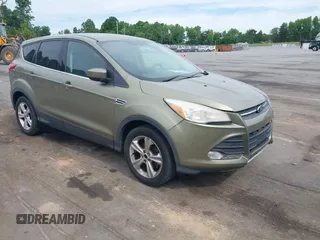 2013 Ford Escape SE с VIN 1FMCU0GX9DUB66001, выставлен на аукционе IAAI как лот 42329382 с пробегом 240 583 миль миль и . История ставок и продаж доступна на DreamBid. Изображение 1.