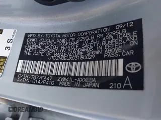 2012 Toyota Prius Two z VIN JTDZN3EUXC3180029, wystawiony jako IAAI lot #42017162 z przebiegiem 247 630 mil mil oraz . Historia ofert i sprzedaży dostępna na DreamBid. Obrazek 9.
