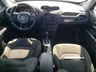 2018 Jeep Renegade Altitude with VIN ZACCJBBB0JPH10922, listed as a Copart auction lot 49244664 with 71,633 mi miles and Clean title. Bid and sale history available at DreamBid. Image 8.