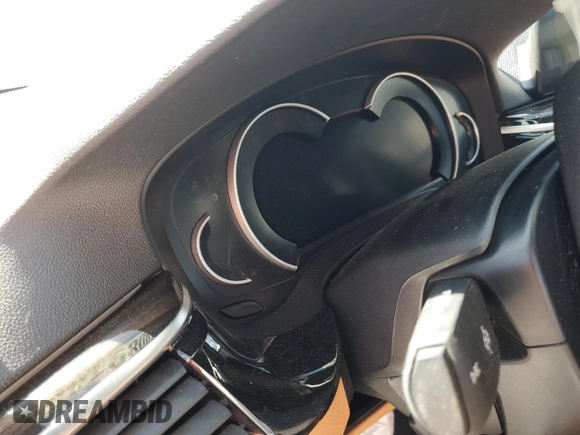 2018 BMW 5 Series 540i z VIN WBAJE5C52JWA97694, wystawiony jako Copart lot #58089145 z przebiegiem Nie podano mil oraz Szkoda całkowita • Salvage title. Historia ofert i sprzedaży dostępna na DreamBid. Obrazek 9.