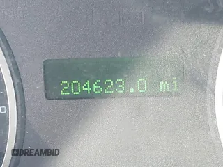 2010 Ford Explorer XLT with VIN 1FMEU6DE9AUA38321, listed as a IAAI auction lot 41817817 with 204,623 mi miles. Bid and sale history available at carsss.com. Image 15.