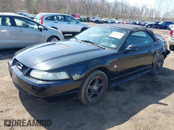 2000 Ford Mustang with VIN 1FAFP444XYF181018, listed as a IAAI auction lot 41943486 with 212,996 mi miles. Bid and sale history available at carsss.com. Image 2.