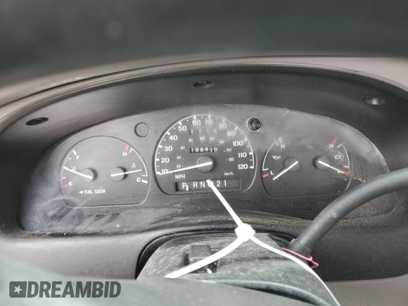 2000 Ford Ranger XL with VIN 1FTYR10V7YPC00743, listed as a Copart auction lot 88146935 with 198,410 mi miles and Salvage Title. Bid and sale history available at carsss.com. Image 9.