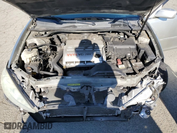 2006 Toyota Camry LE z VIN 4T1BF30K46U116549, wystawiony jako Copart lot #55606105 z przebiegiem 232 128 mil mil oraz Szkoda całkowita • Salvage title. Historia ofert i sprzedaży dostępna na DreamBid. Obrazek 11.